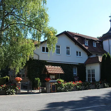 Отель Waldhaus Romhild